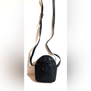 il bisonte Black vintage Leather Crossbody Bag